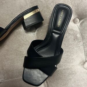 Vince Camuto VP jestela leather shoes with gold accent at the heel, new